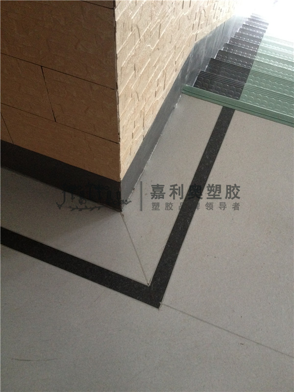 1557411133678534.png